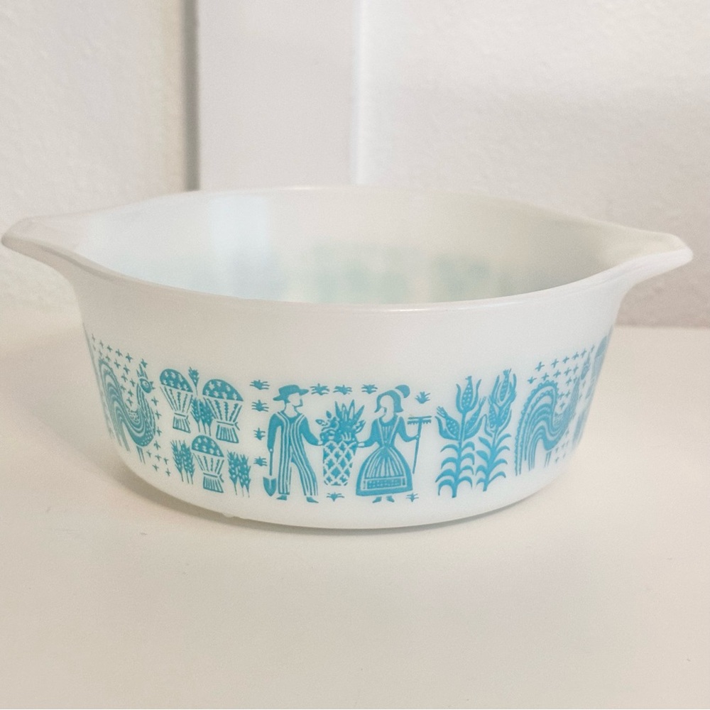 Pyrex Amish Butterprint 472 Casserole Dish Vintage White Blue 1.5 Pint Lid READ - Picture 8 of 14